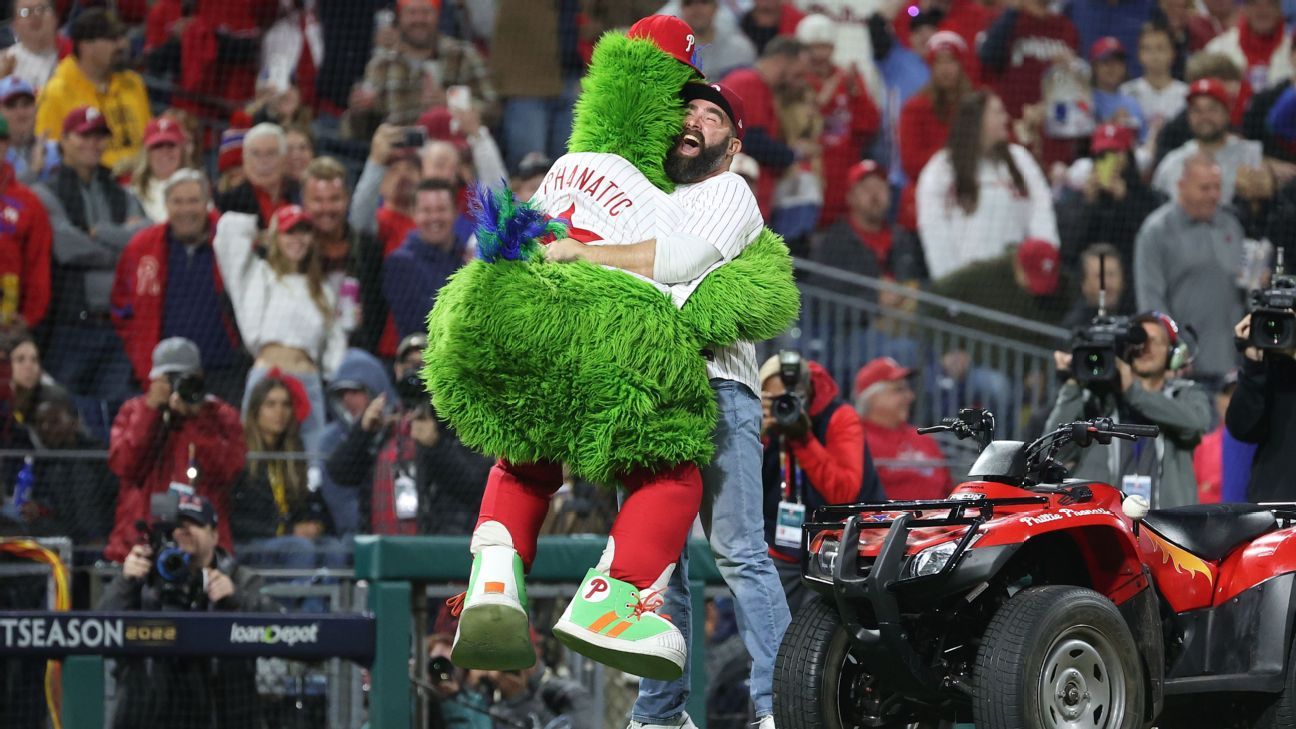 Eagles' Kelce supports Phillies, hugs Phanatic at NLCS Game 3 - ESPN