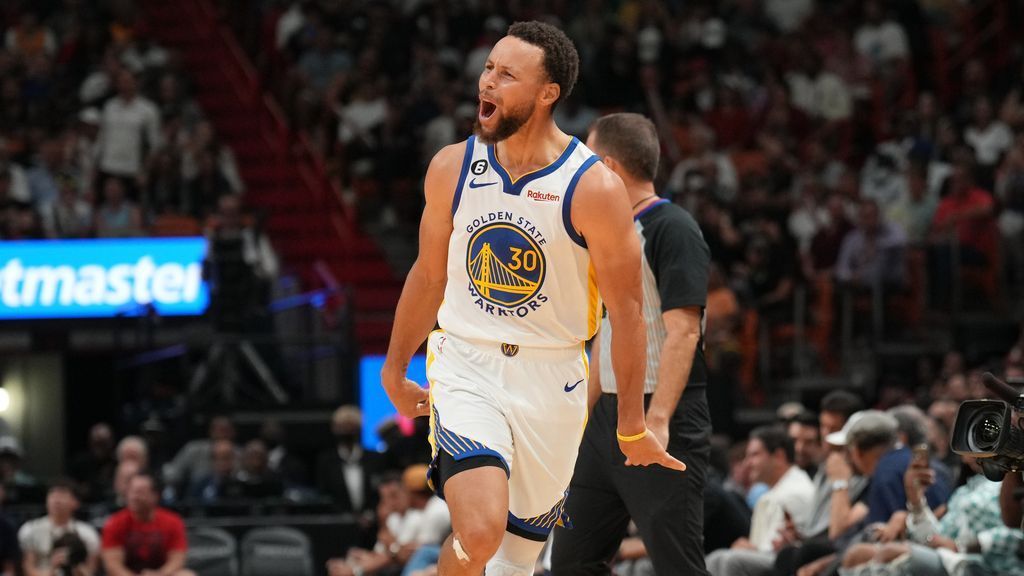 How the Golden State Warrior's Shooting Impacts their Entire Offense 