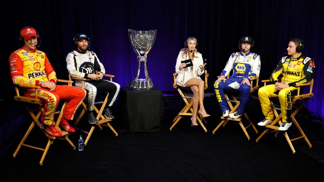 Which of the NASCAR Championship 4 will win the 2022 title in Phoenix?