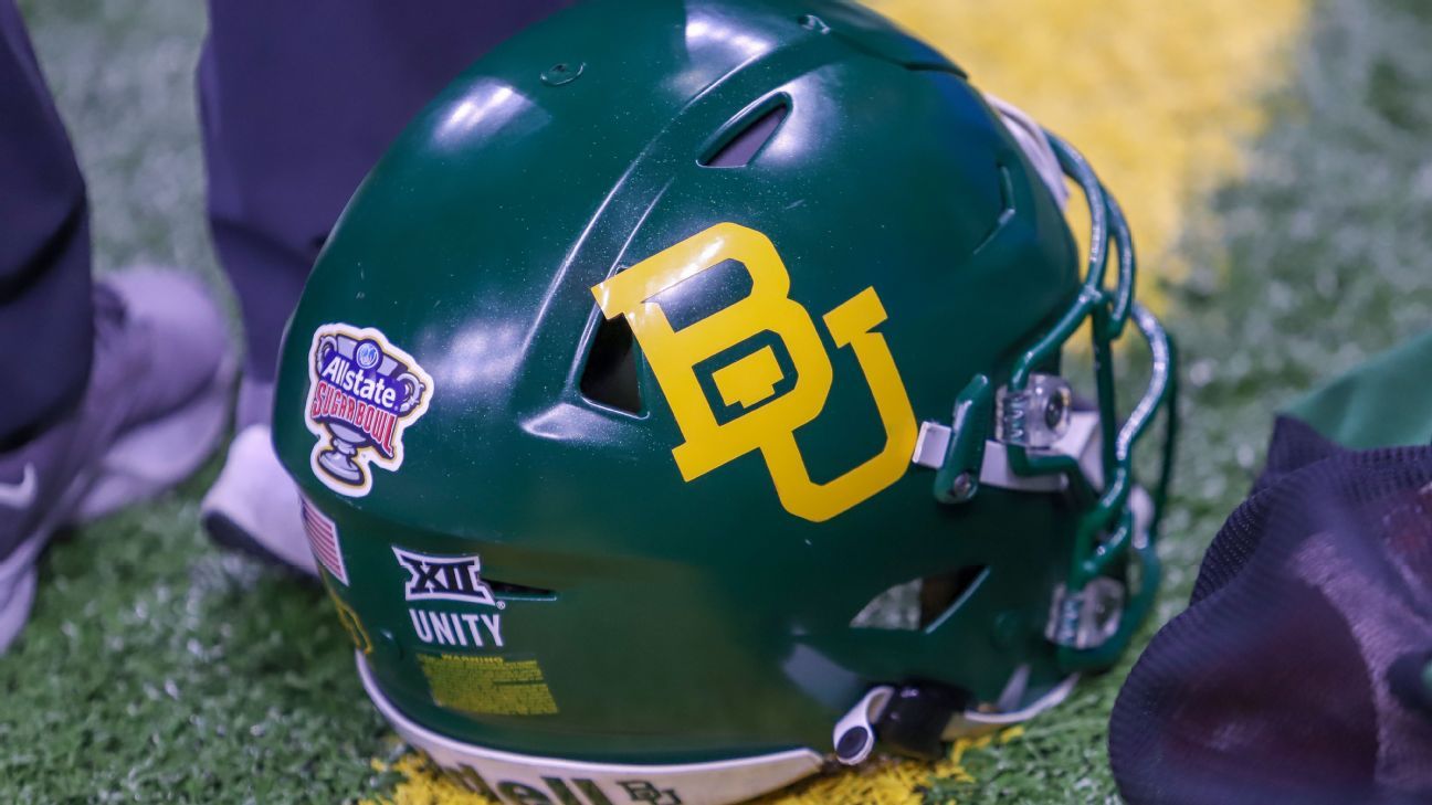 Baylor DL Alex Foster, 18, dies in Miss. shooting