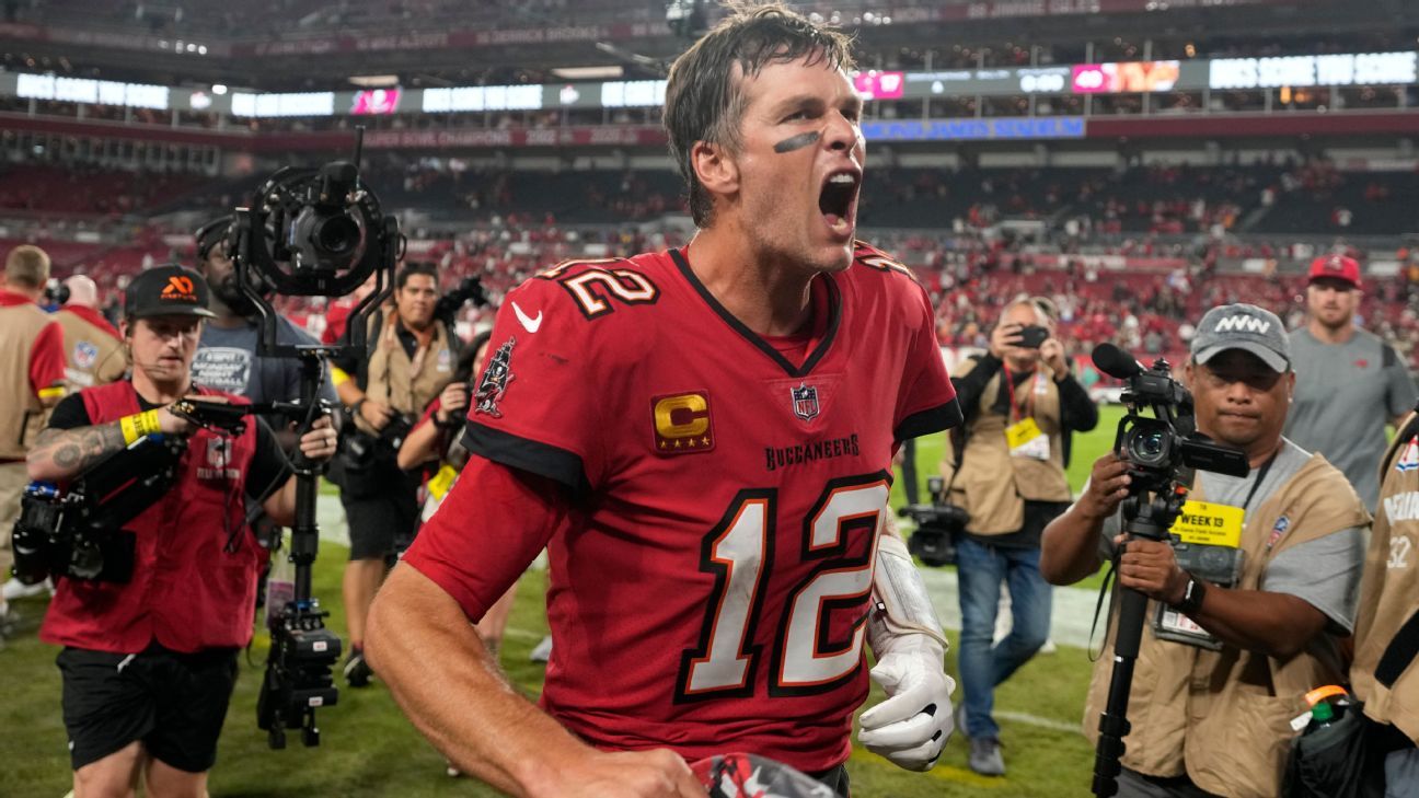 Tom Brady leads comeback as Arizona Cardinals fall to Tampa Bay