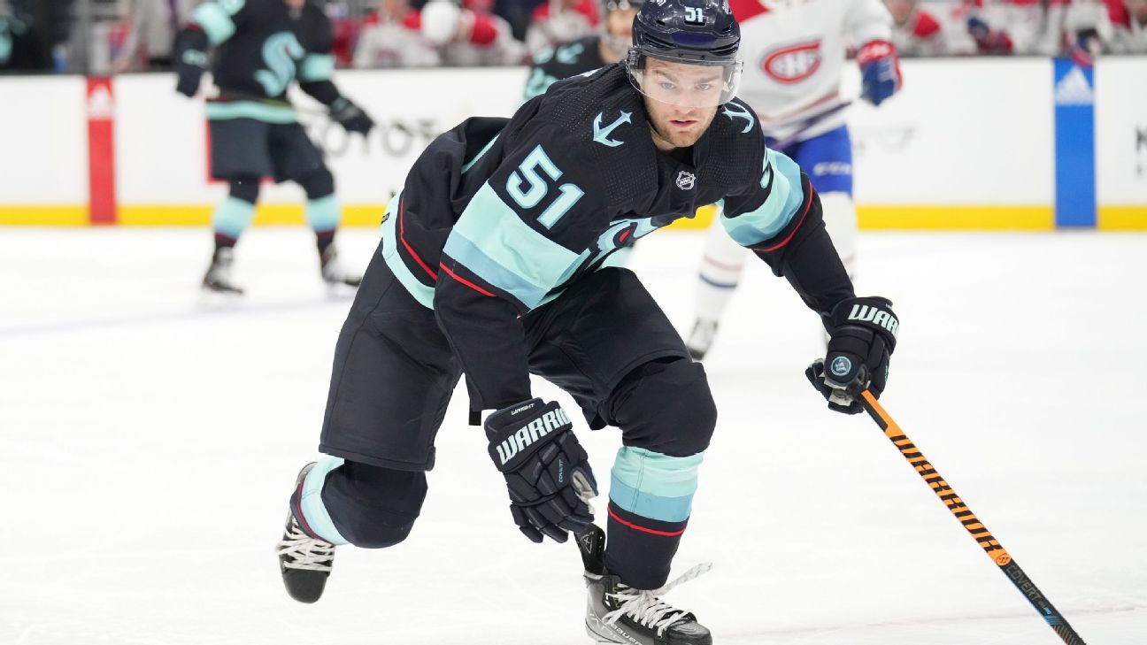 NHL: Shane Wright sent back to OHL's Kingston Frontenacs