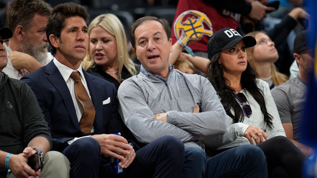 The Warriors Reportedly Believe Bob Myers Could Walk Away