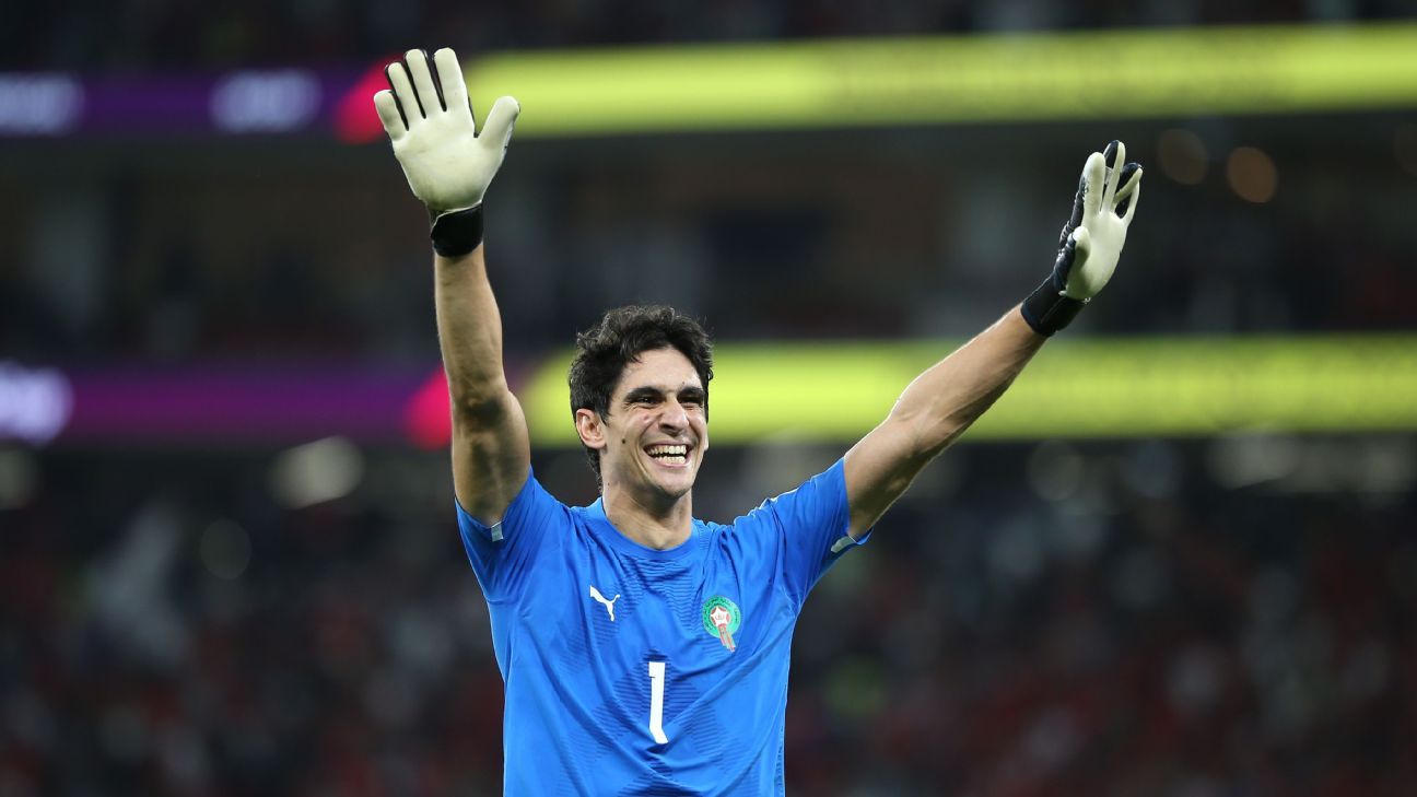 yassine-bounou-anchoring-morocco-s-magical-world-cup-run-espn