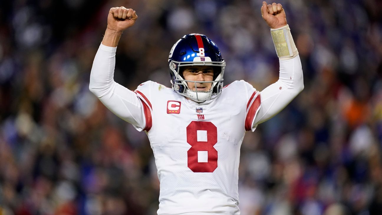Giants' Daniel Jones attributes improvement to learning 'what wins in