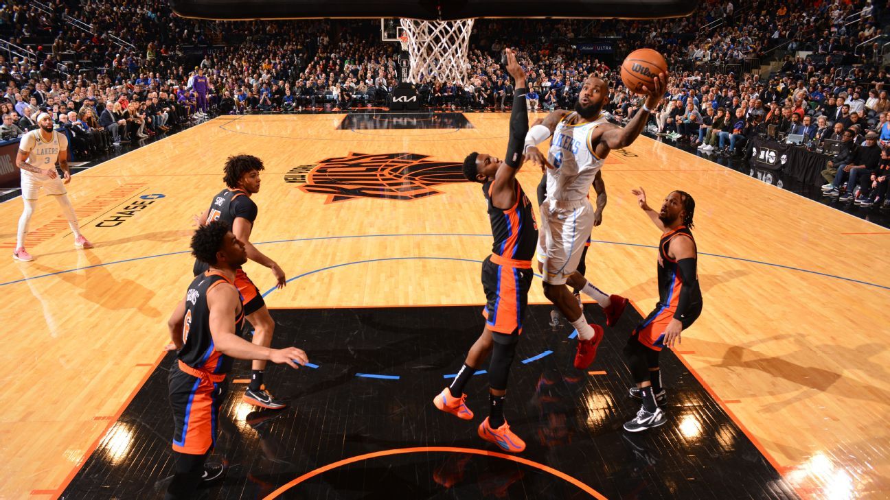 Watch LeBron dunk all over the Knicks