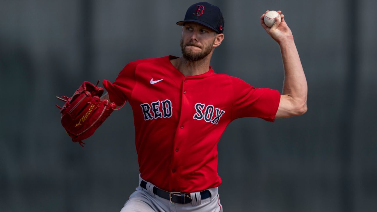 Chris Sale cleared to pitch in Red Sox spring training game Monday