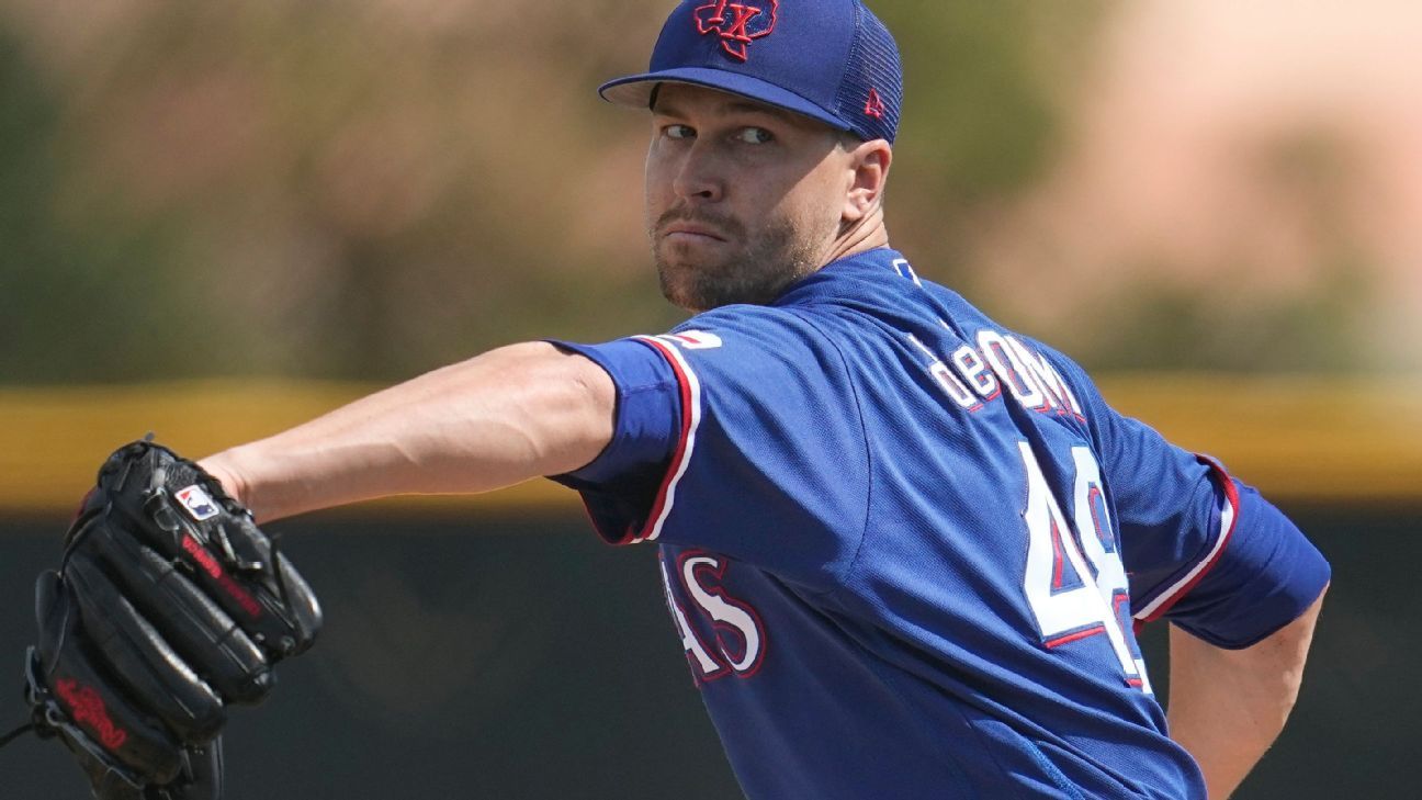 Rangers' Jacob DeGrom throws bullpen session, next step breaking balls -  NBC Sports