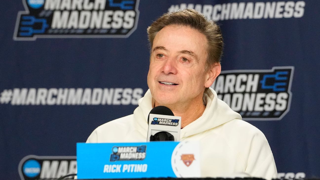 Pitino's%20tenure%20was%20the%20third-longest%20in%20program%20history%20behind%20only%20Mike%20Anderson%20and%20Bill%20Walsh.