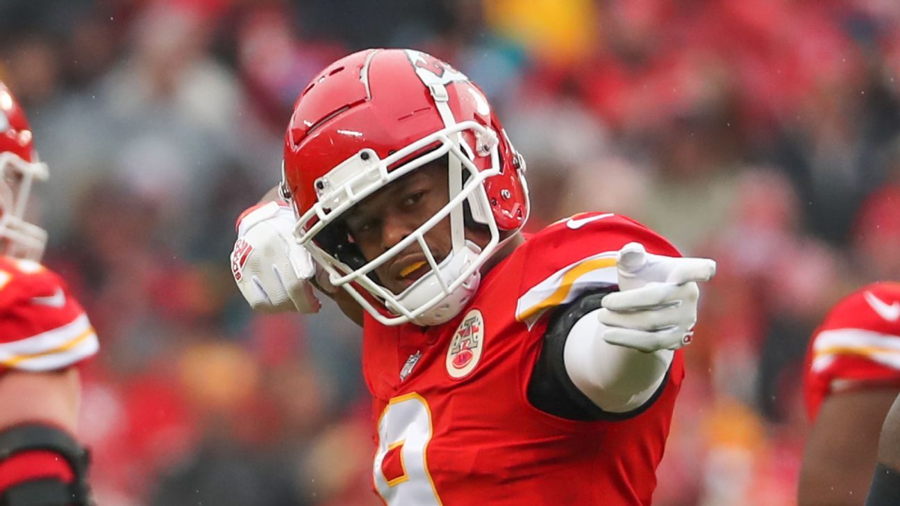 Look: Jakobi Meyers Not Happy Patriots Paid JuJu Smith-Schuster