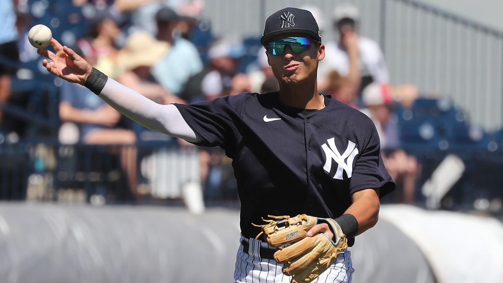 Top Yankees prospect Anthony Volpe makes Opening Day roster - ESPN