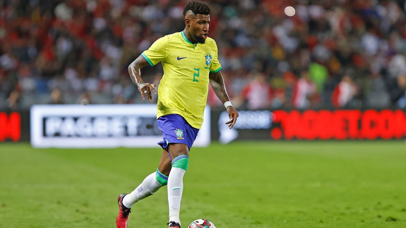 Emerson Royal reforça o Flamengo após desistência de clube europeu.