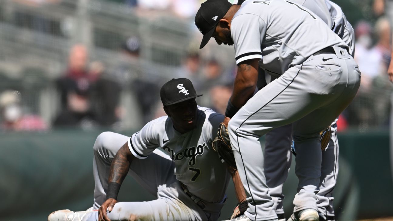 White Sox SS Tim Anderson (knee) exits 4-3 win