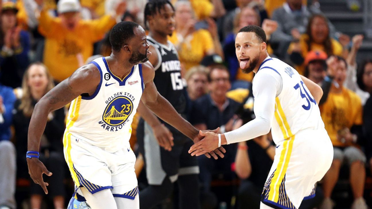 The Warriors' Dramatic Victory: Curry's Costly Timeout and the Epic Series Tie at 2-2!