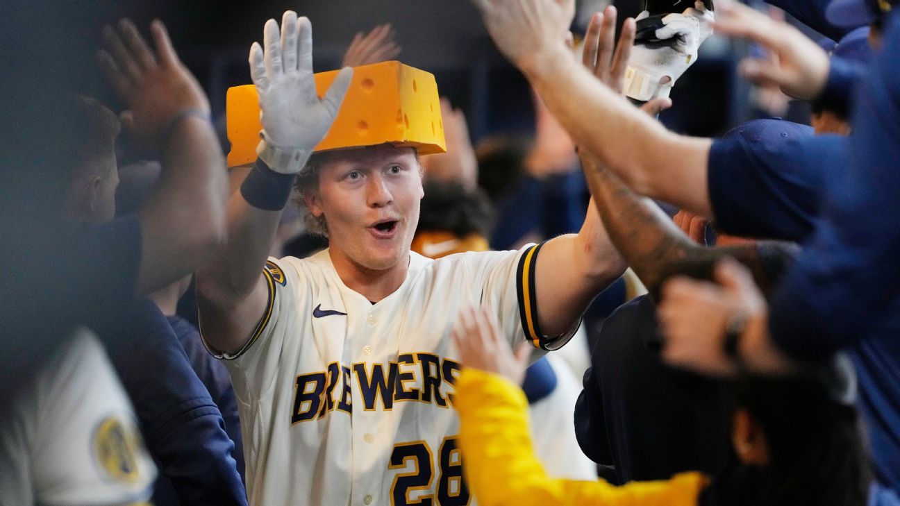 See some fun moments from the Brewers clubhouse celebration after