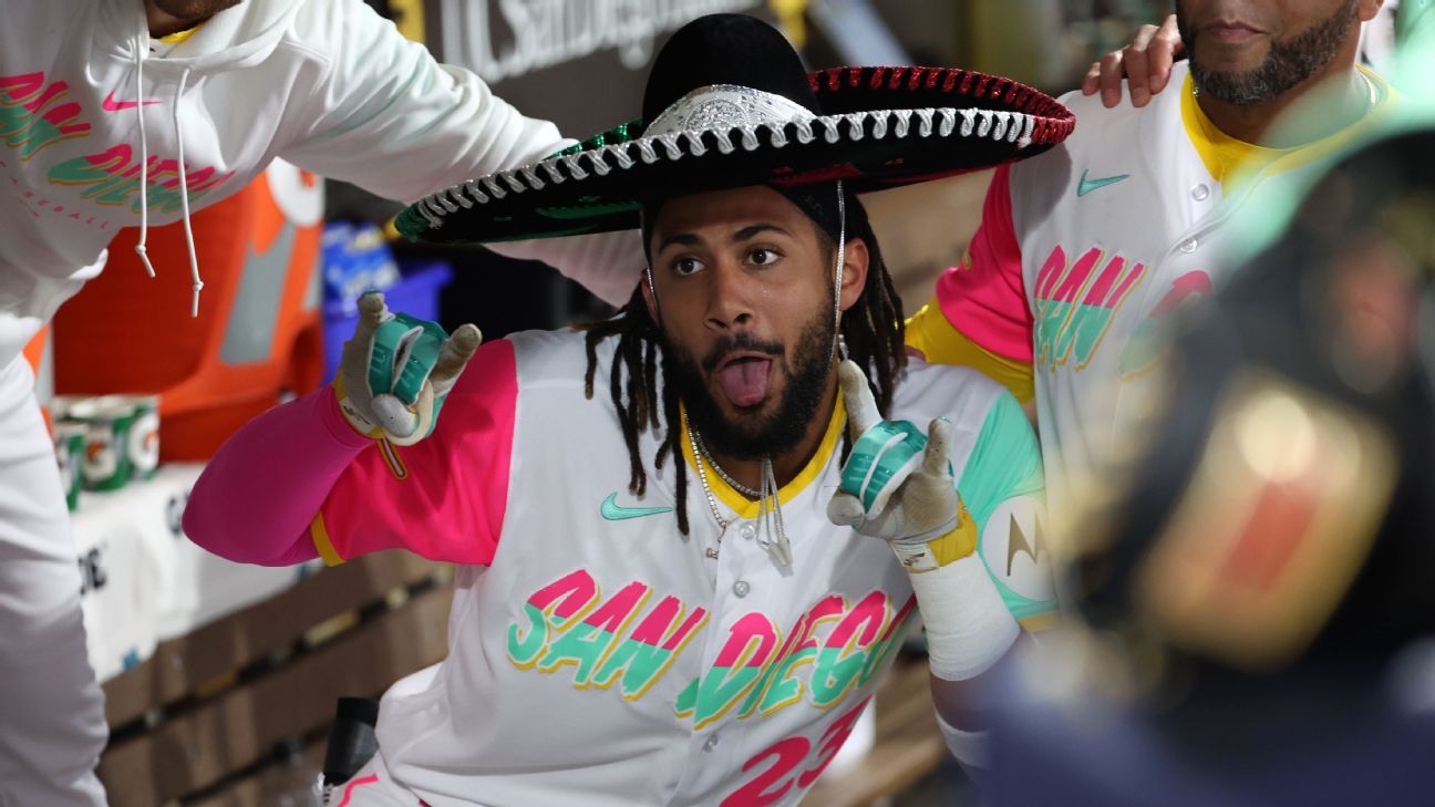 Padres Dodgers at Petco Park: Cinco de Mayo celebrations