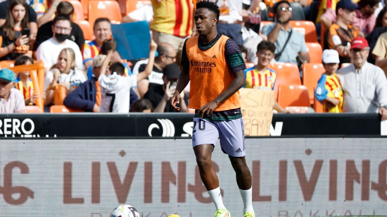 Vini Jr. cobra punições após novo ataque racista em jogo pelo Espanhol