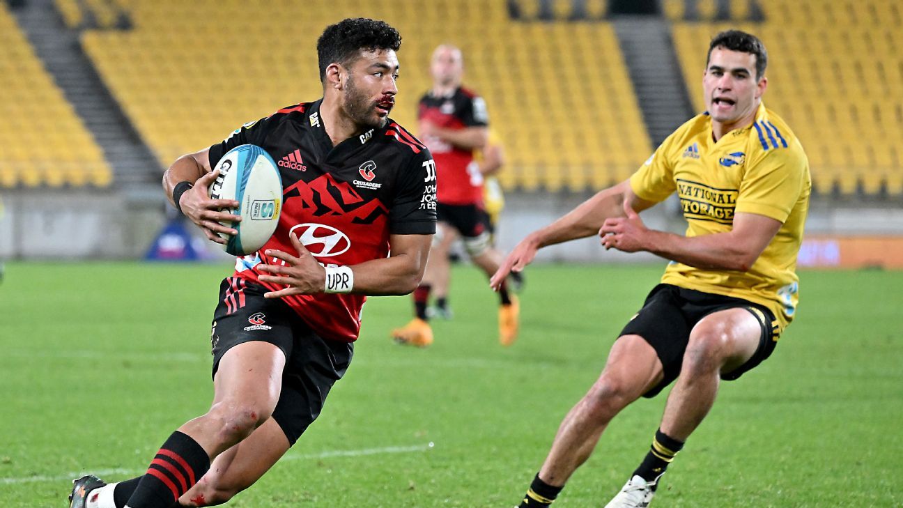 Richie Mo'unga regresará a los Crusaders en 2027.