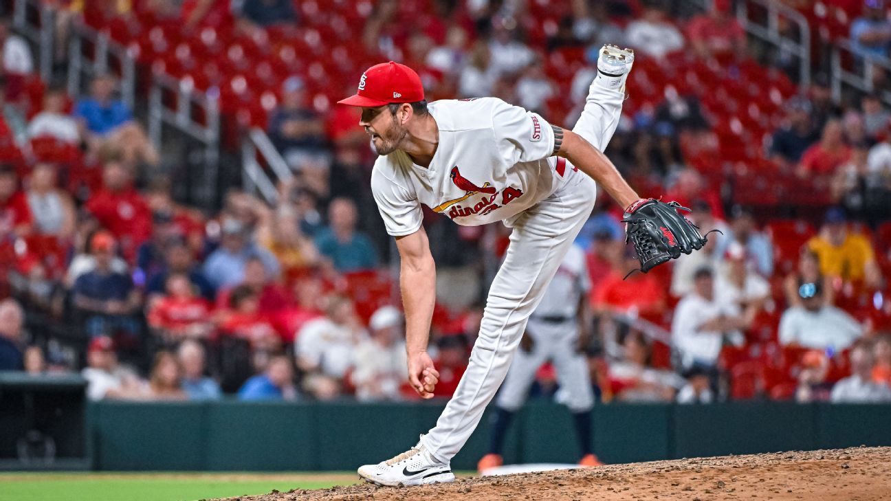 Cards place RHP VerHagen on IL with hip issue
