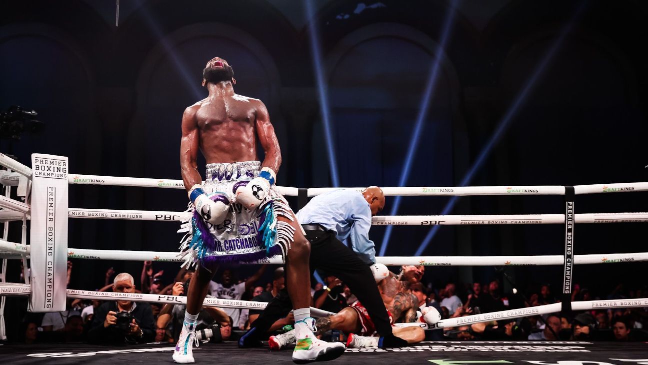 Jaron Ennis remains undefeated with 10th-round KO of Roiman Villa - ESPN