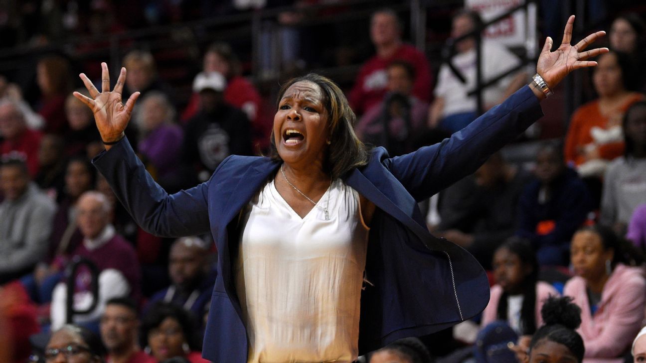 Ex-Temple coach Tonya Cardoza returning to UConn as assistant - ESPN