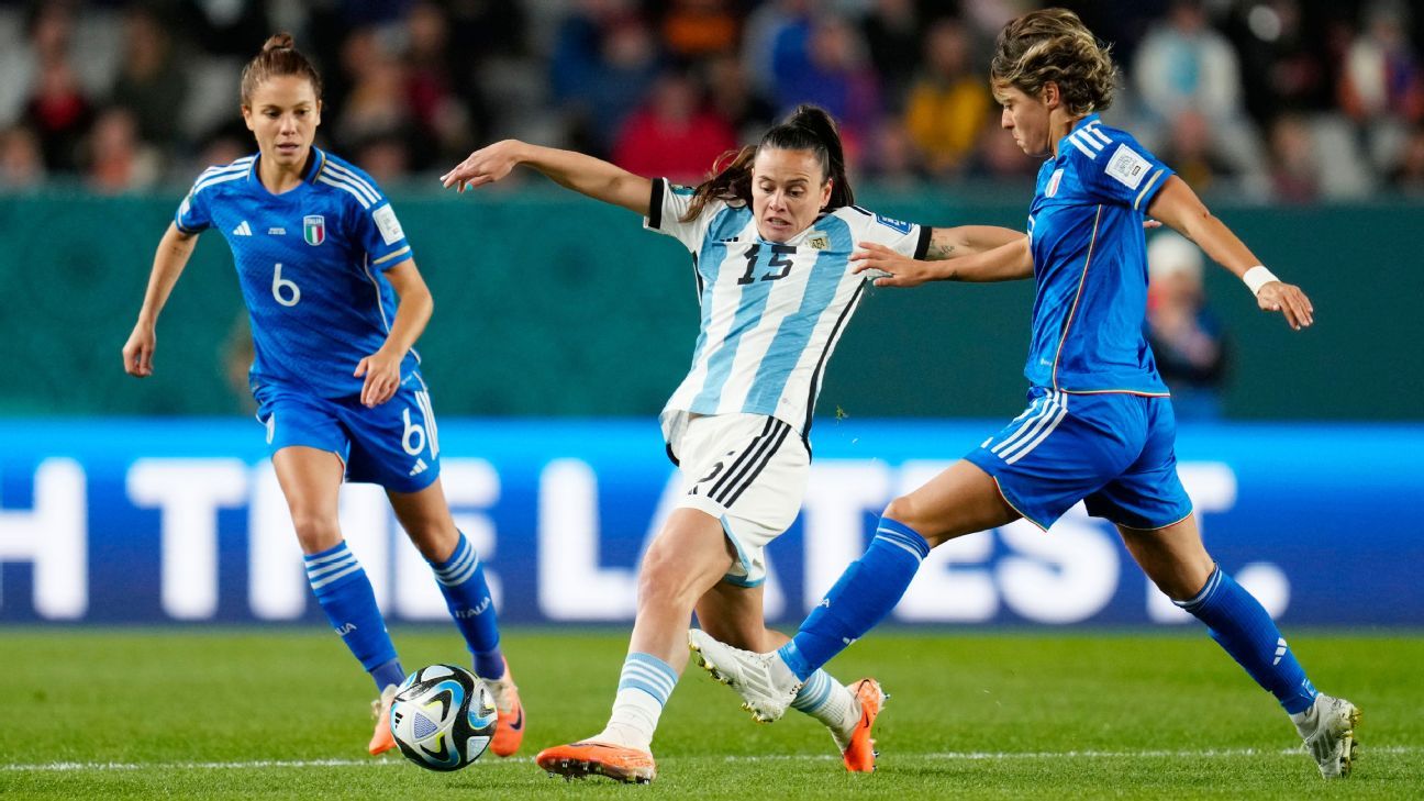 Argentina cayó 1-0 ante Italia en el debut del Mundial 2023 - ESPN