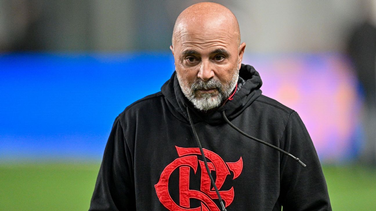 Djalminha critica Sampaoli no Flamengo e dispara