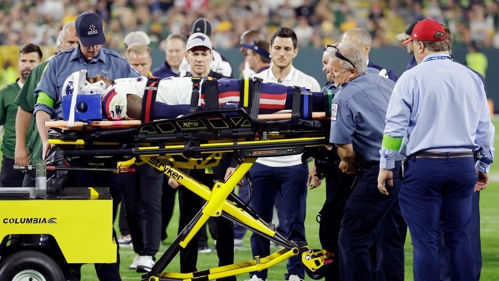 Isaiah Bolton de los Patriots tendrá que pasar la noche en el hospital