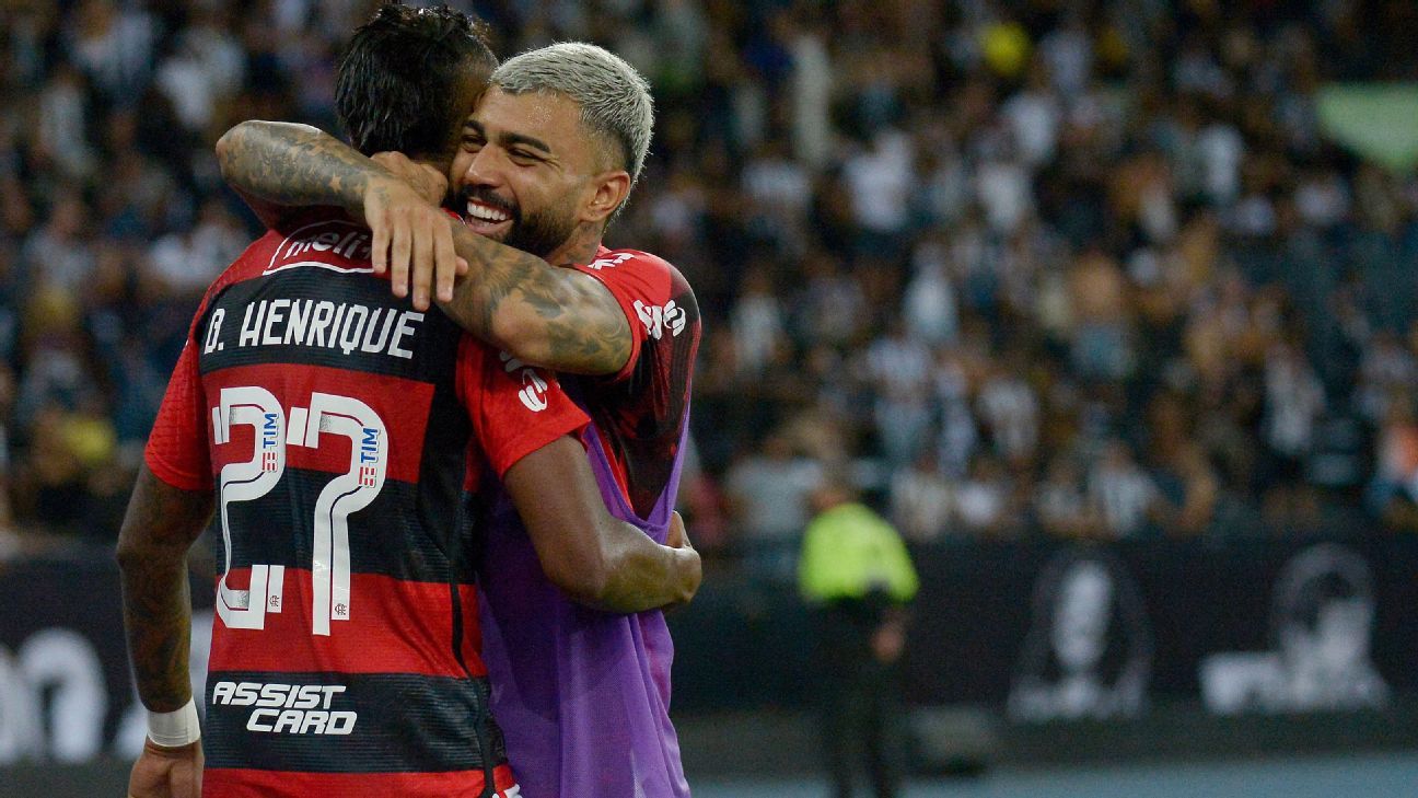 Bruno Henrique quer que chororô seja comemoração sadia e dedica o golaço a Gabigol: Falei que ia fazer em homenagem