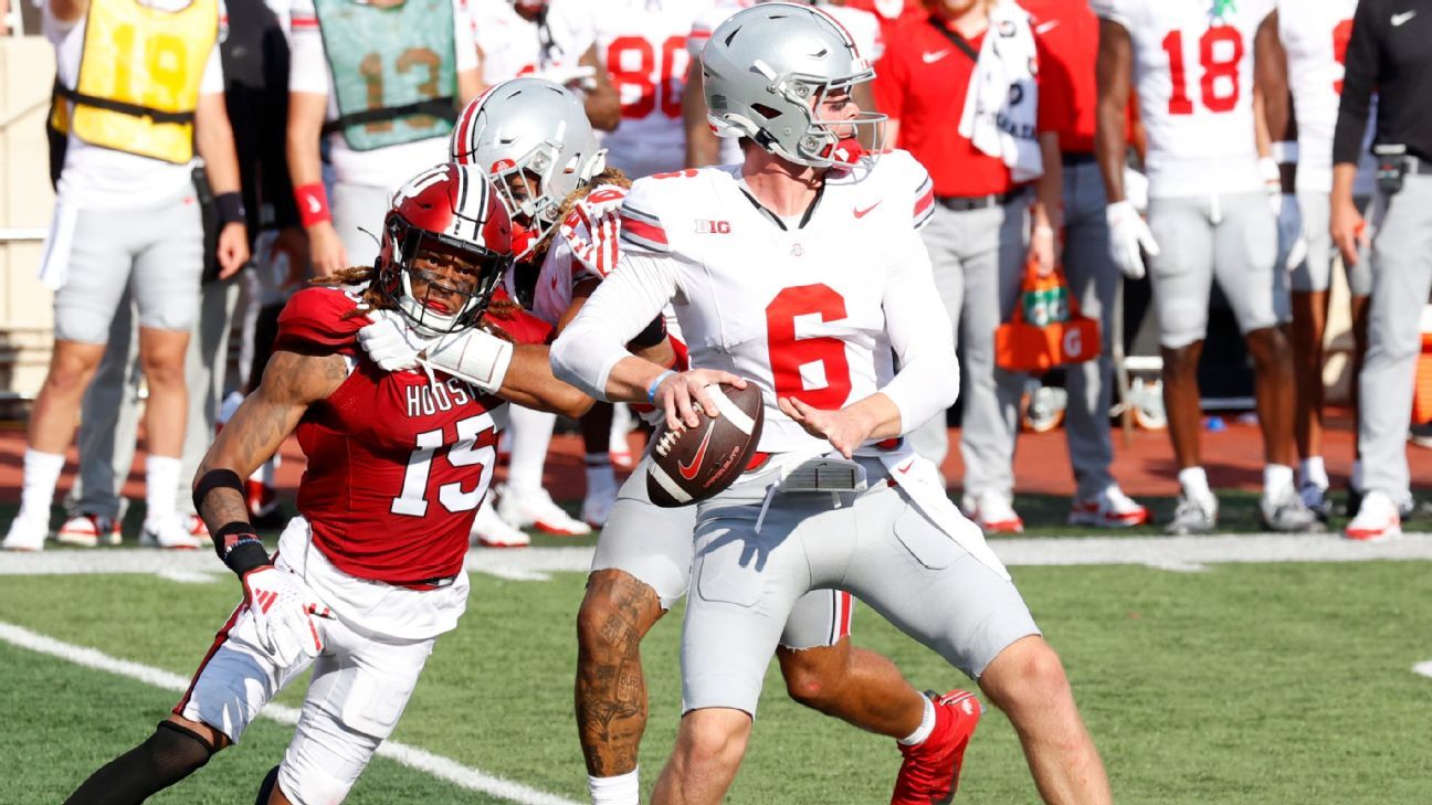 Buckeyes QB battle still unresolved; both to play