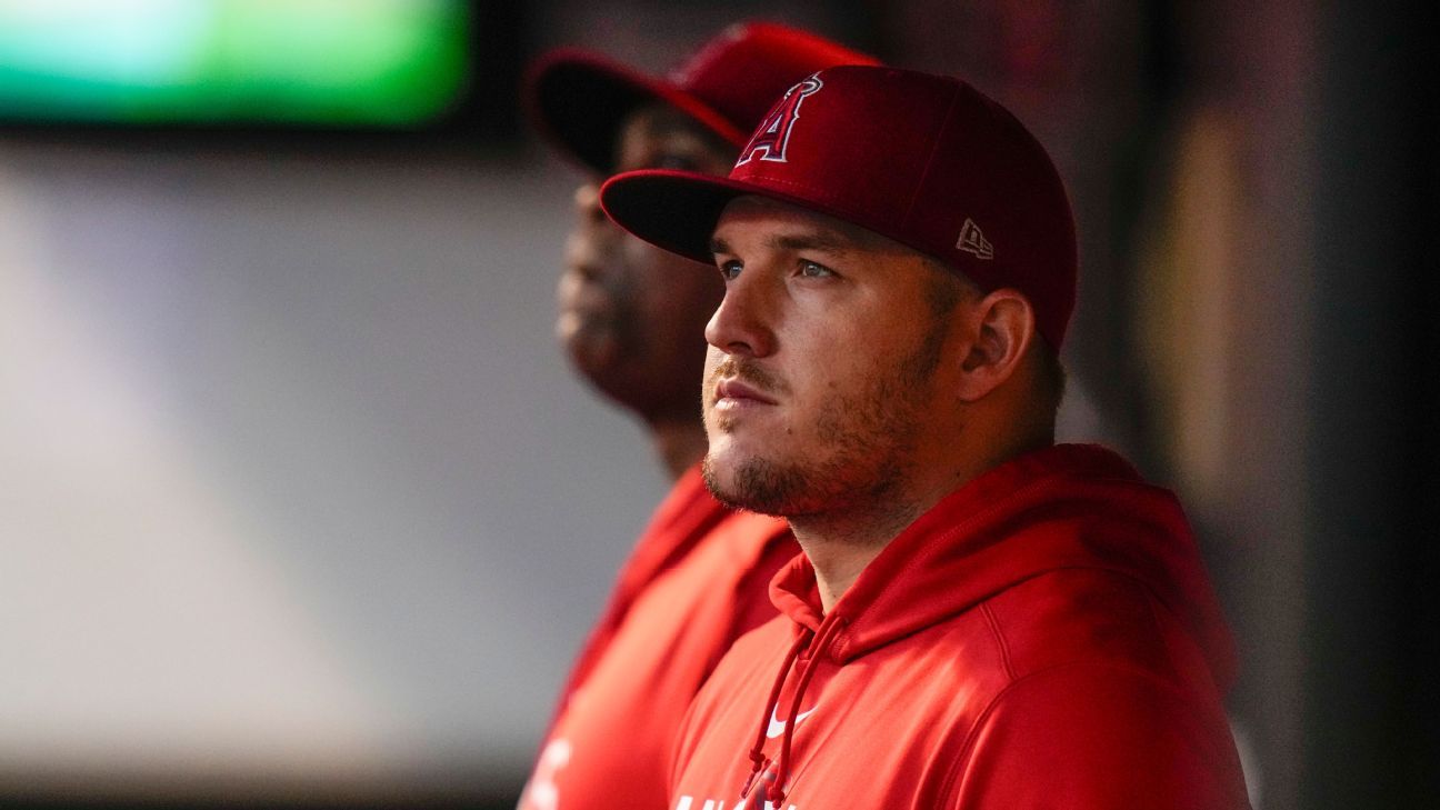 Mike Trout injury: Angels star lands on IL with left hamate bone fracture 