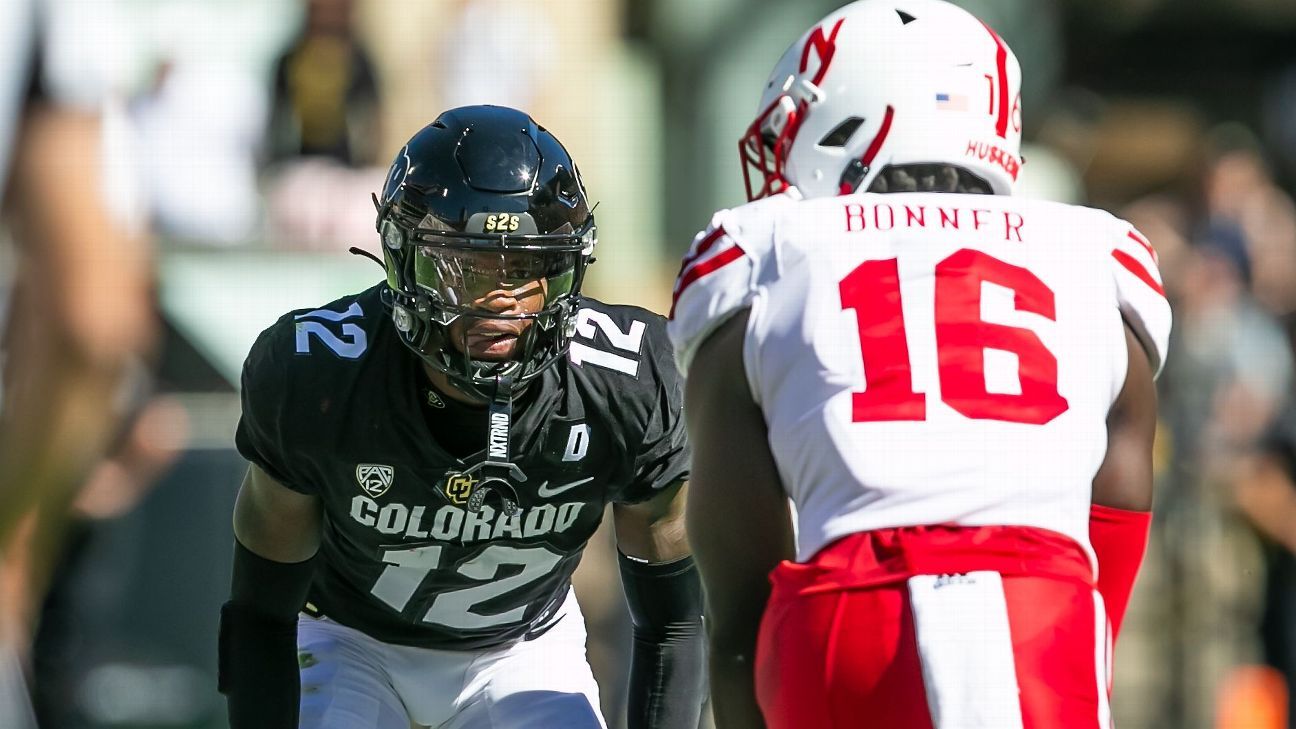 How Travis Hunter is excelling as a twoway player Is it sustainable