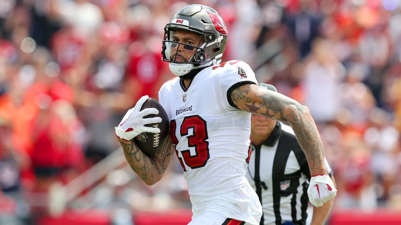 Buccaneers' Mike Evans 'tweaks' hamstring, to have tests - ESPN