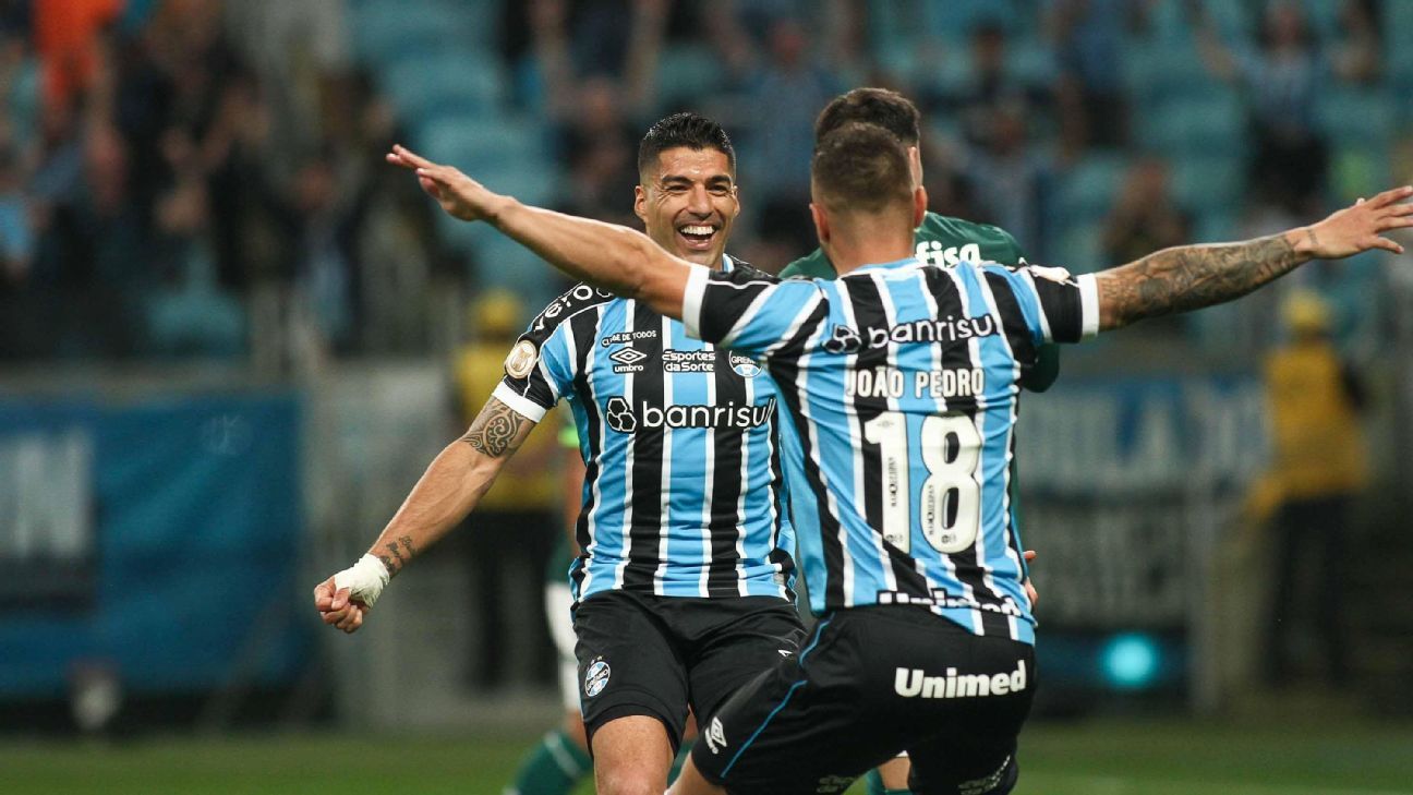 Grêmio bate o Palmeiras em confronto direto, e Botafogo tem chance de disparar novamente no topo do Brasileirão