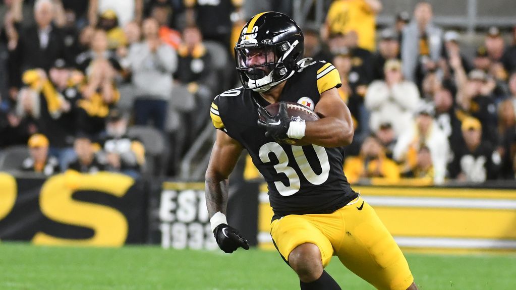 Steelers RB Jaylen Warren appeals $48K fine he received for use of his  helmet in Browns game