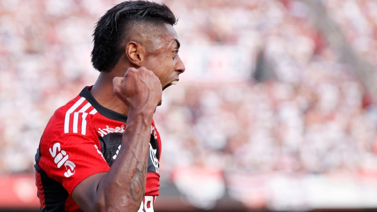 Flamengo x Santos: árbitro explica expulsão de Bruno Henrique: 'Me