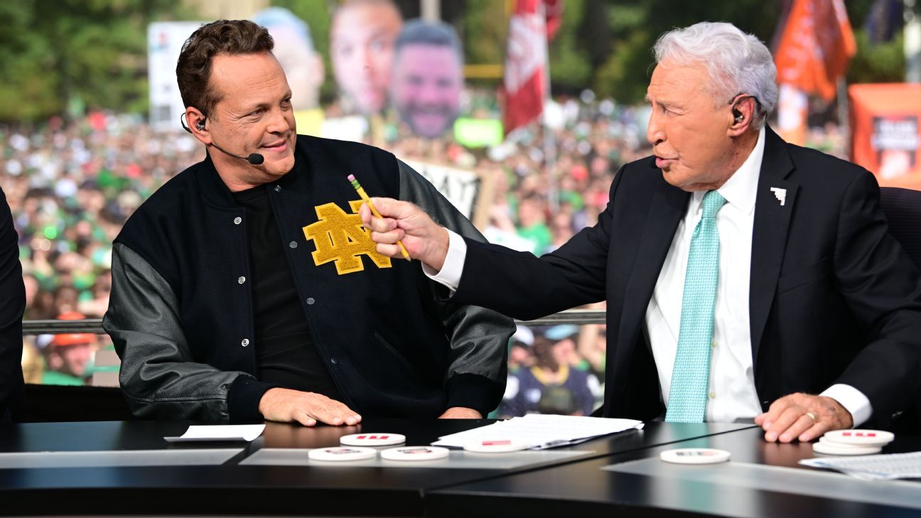 Major Matchups and Rivalry Games on ABC Highlight ESPN's Early Season  College Football Schedule – College GameDay Built by The Home Depot Kicks  Off 2022 at Notre Dame-Ohio State - ESPN Press