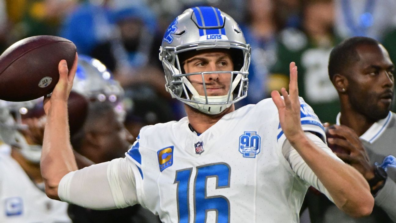 Lions' Jared Goff connects with Amon-Ra St. Brown for TD vs