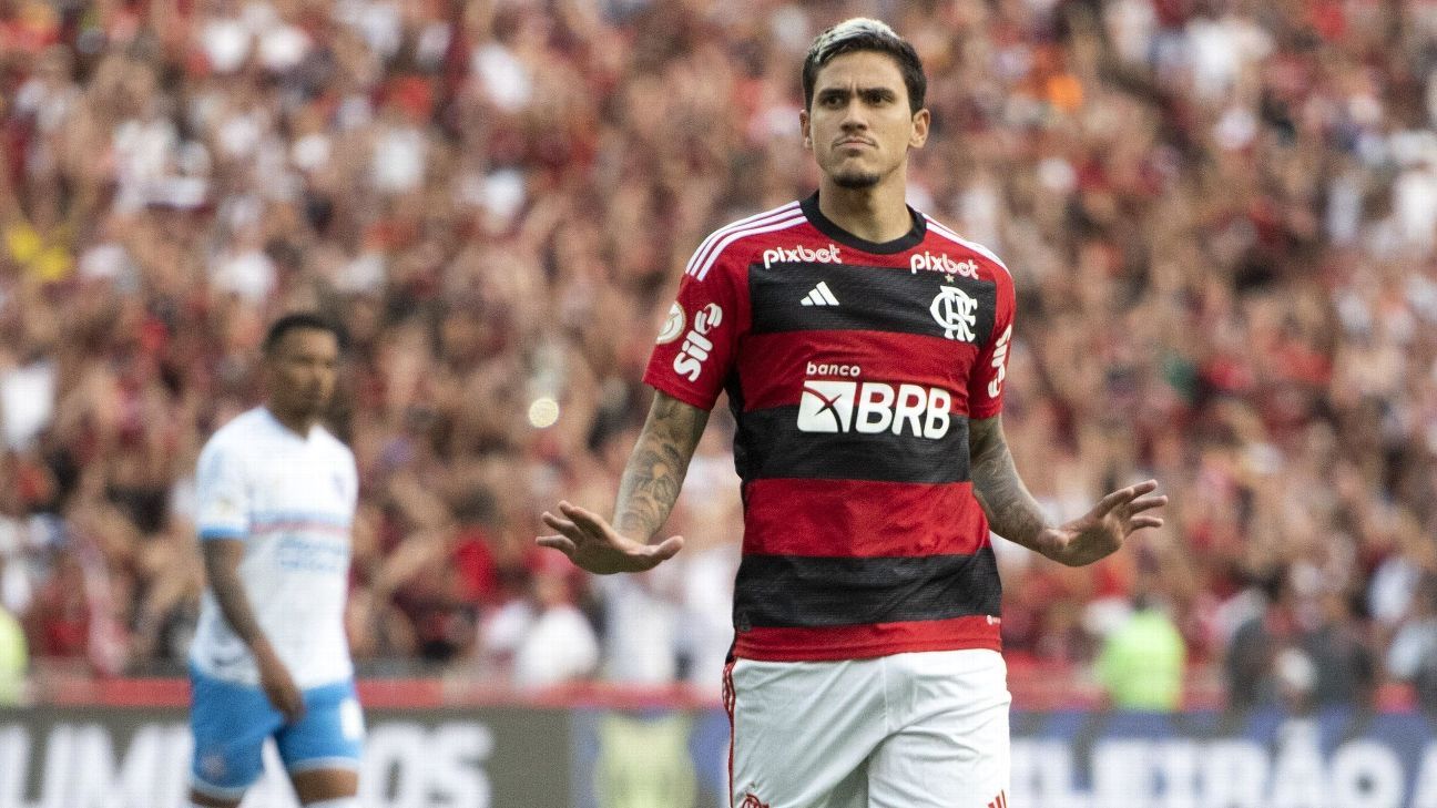 Flamengo vence Bahia de Ceni no primeiro jogo sem Sampaoli e dá salto na tabela do Brasileirão