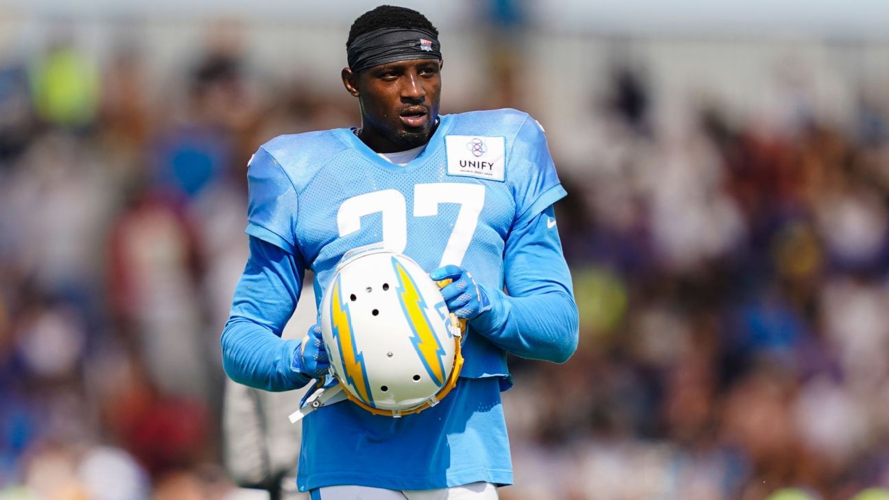 Chargers Insider Shares Latest Update on LA Star CB J.C. Jackson