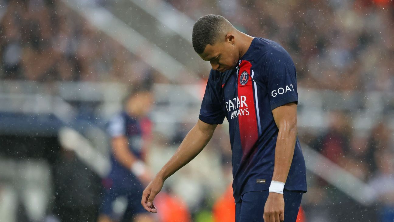 Kylian Mbappe reportedly tells PSG he won't renew and club consider selling  him this summer