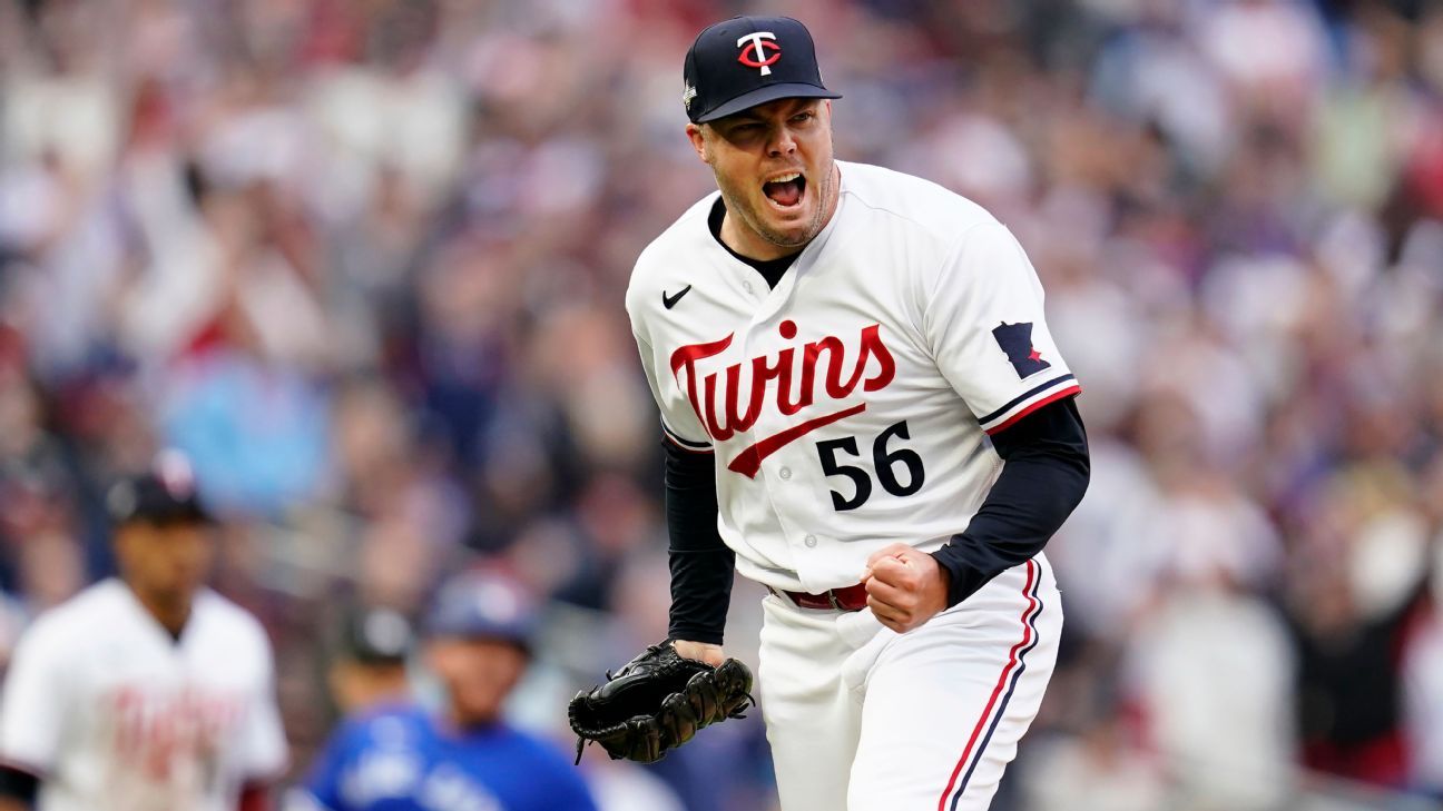 Twins advance for 1st time in 21 years with 2-0 win to sweep Blue Jays  behind Gray, Correa