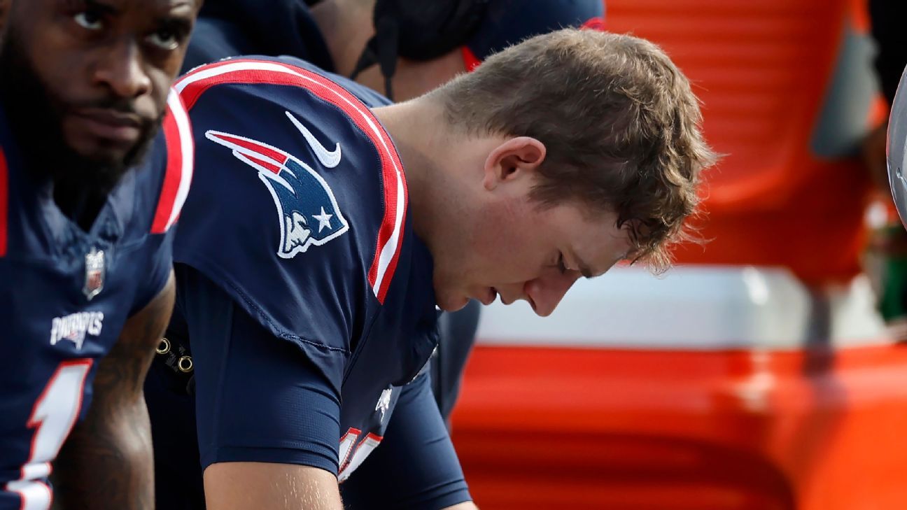 Patriots pull QB Mac Jones after 2 turnovers