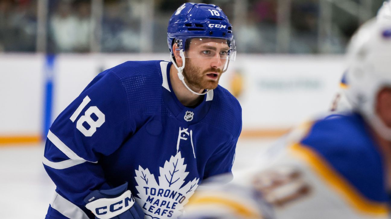 Maple Leafs sign forward Gregor to 1-year deal