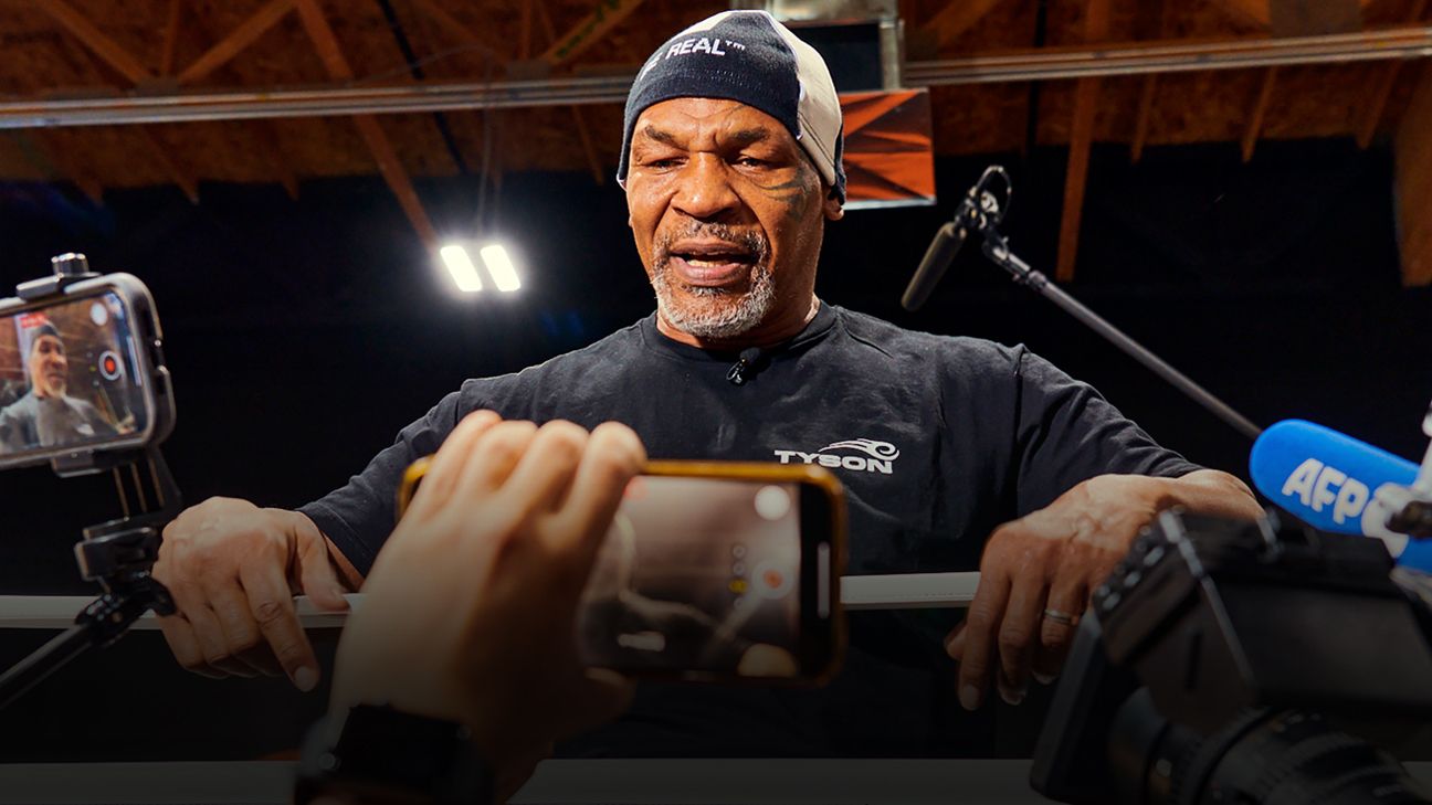 Mike Tyson offrira des ceintures personnalisées aux vainqueurs du PFL contre le Bellator