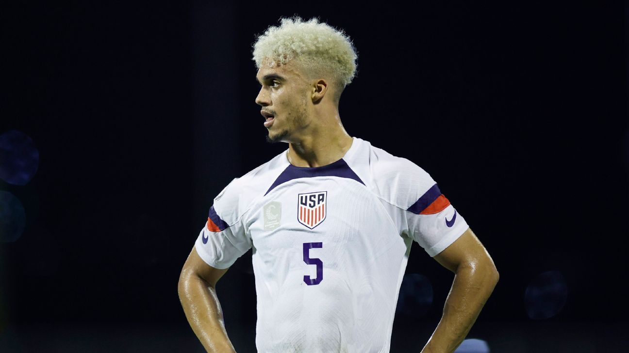 USMNT Player Ratings: Robinson Shines, Dest Reckless in Match Against Trinidad & Tobago