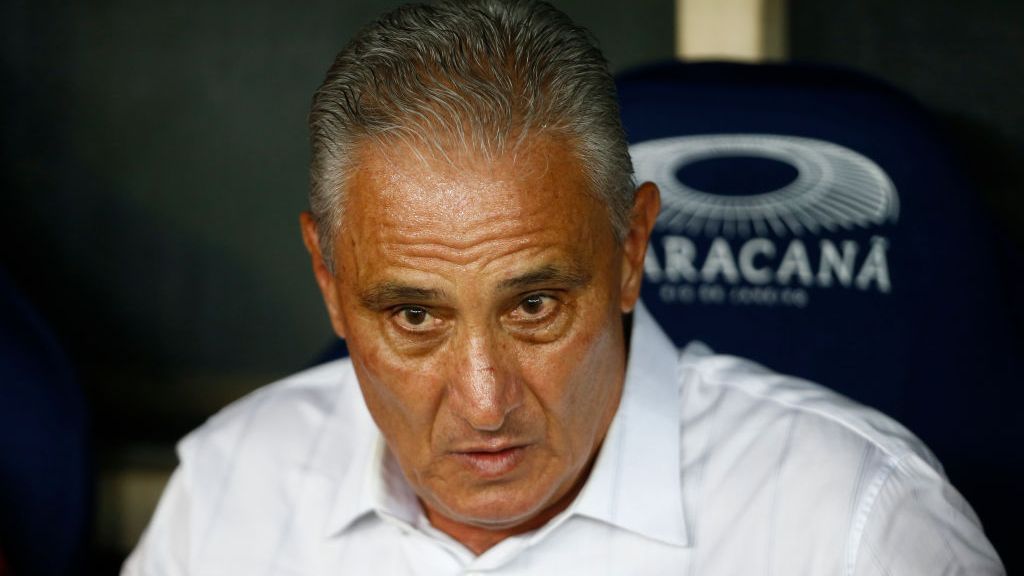 Tite se derrete pela torcida do Flamengo em 3 a 0 para o Atlético-MG: Não pensei que a atmosfera fosse com tamanha energia