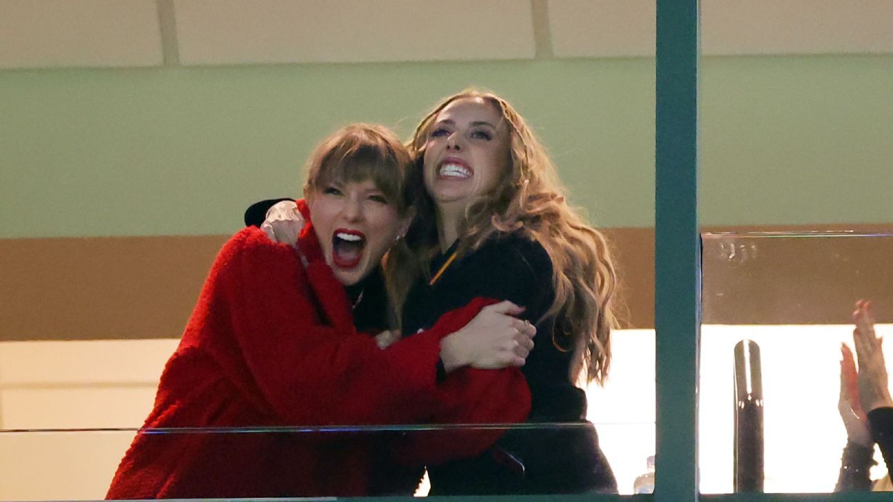 Taylor Swift travels to Lambeau Field for Chiefs vs. Packers