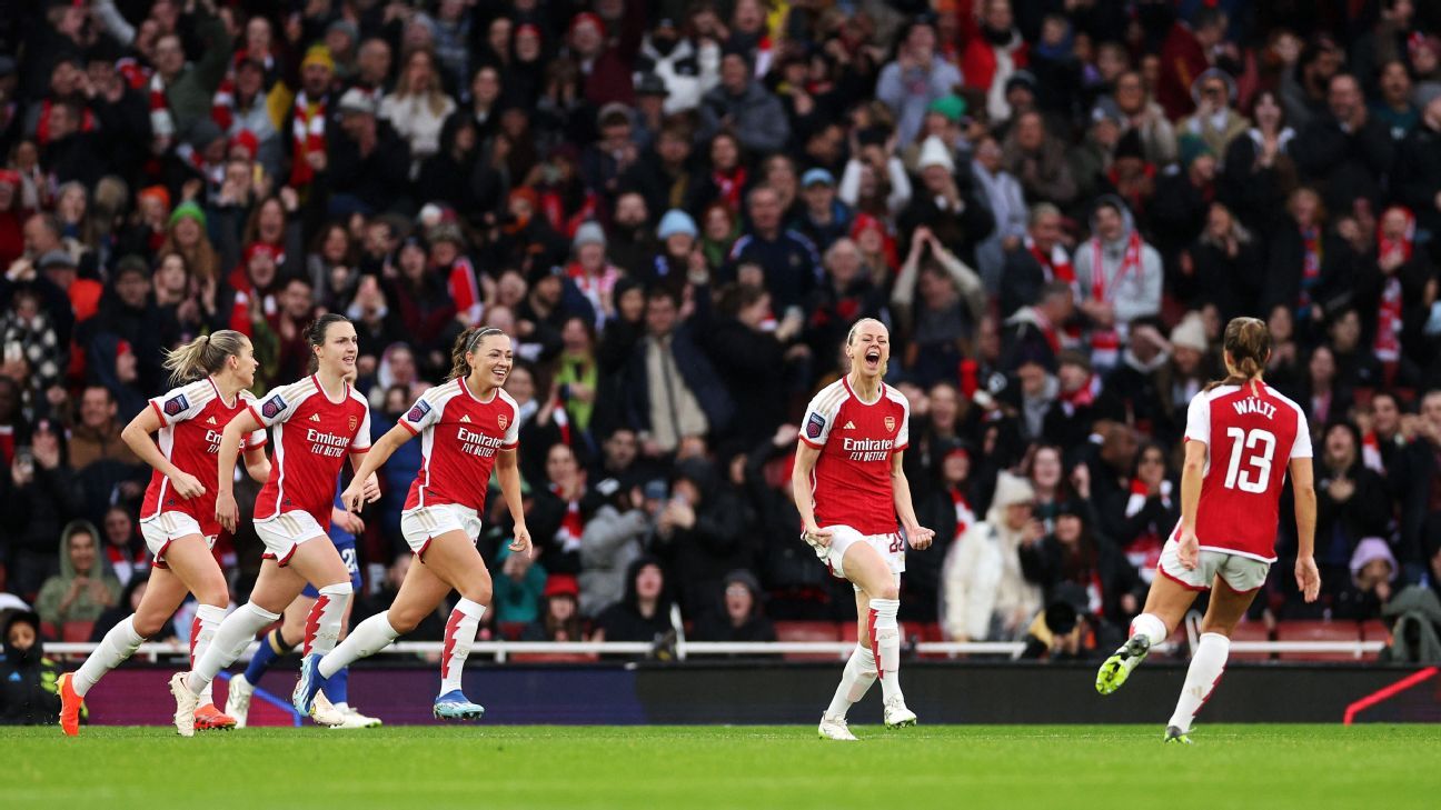 WSL: Arsenal close gap on Chelsea with 4-1 win