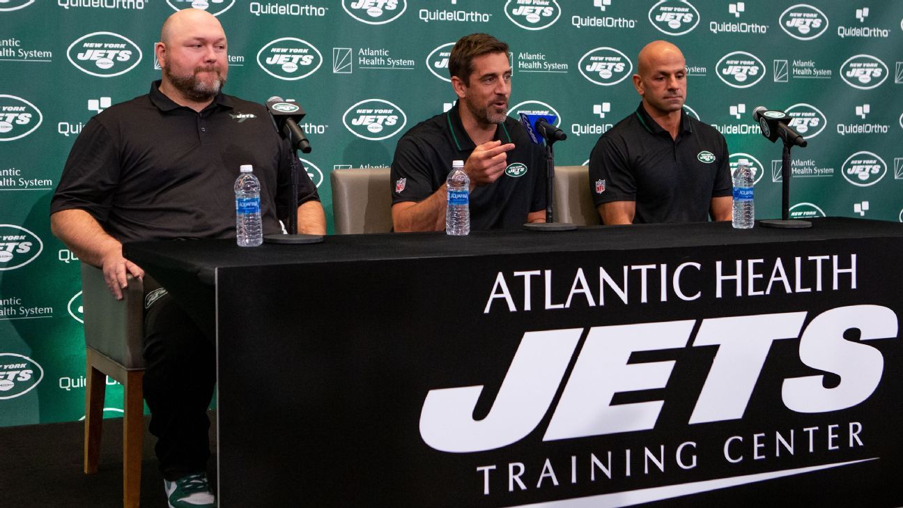 New York Jets to Retain GM Joe Douglas and Coach Robert Saleh for 2024 Season, Owner Woody Johnson Says